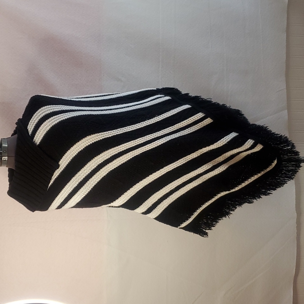 Women sweater cape